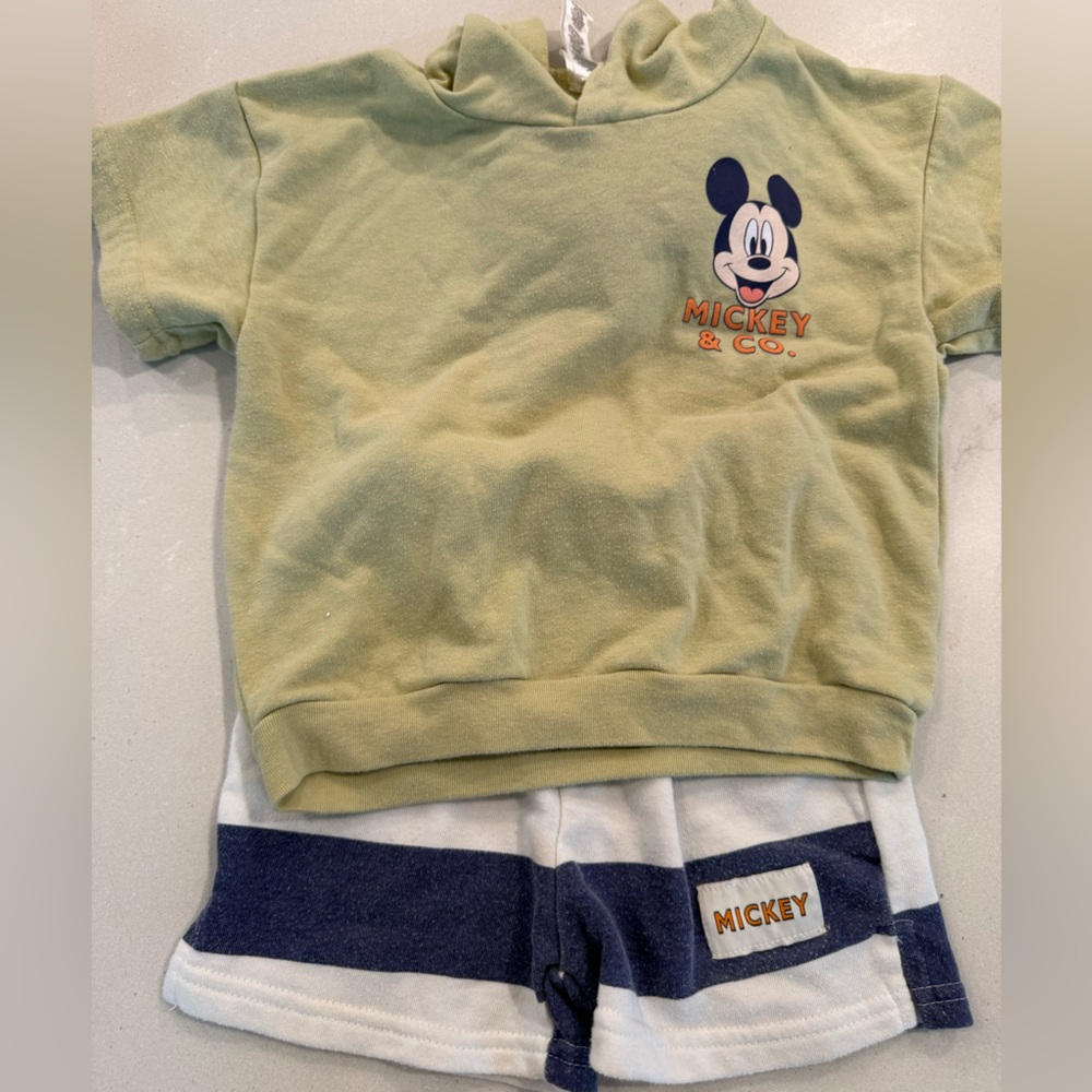 FREE Disney Mickey Mouse set